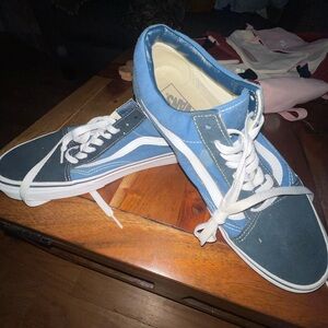 navy blue vans